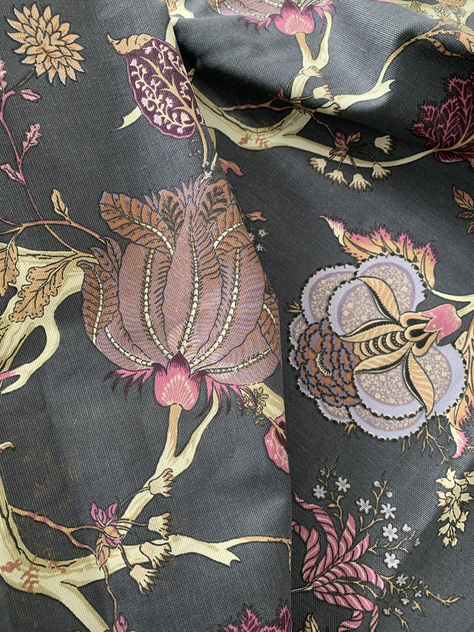 Tissu coton épais larges motifs floraux – Image 2