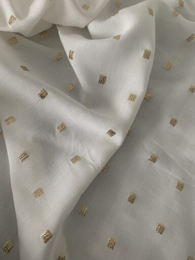 Tissu voile de viscose broderie or – Image 4