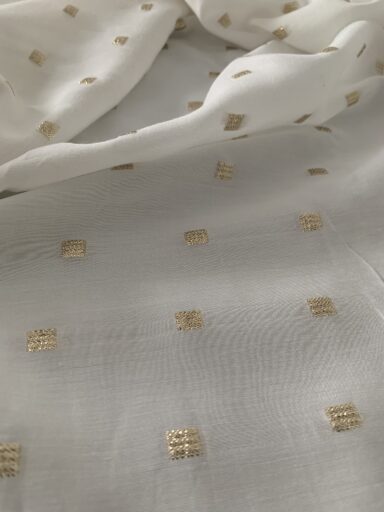 Tissu voile de viscose broderie or – Image 3