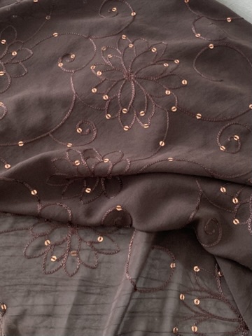 Tissu voile polyester sequins marron – Image 2