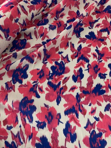 Tissu polyester satiné fleurs fuchsia – Image 4