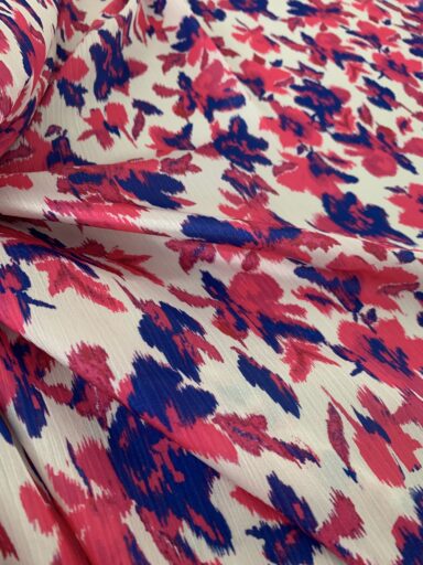 Tissu polyester satiné fleurs fuchsia – Image 3