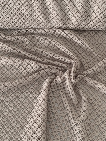 Tissu ajouré mesh stretch beige – Image 4