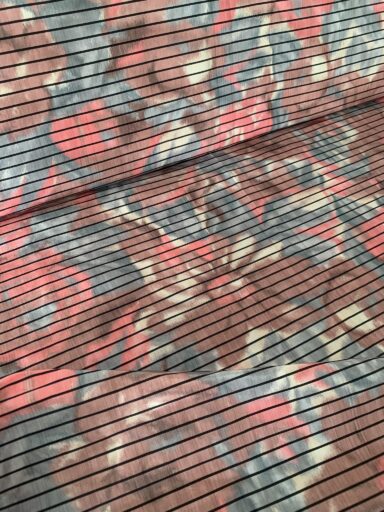 Tissu taffetas fleurs abstraites rayures noires