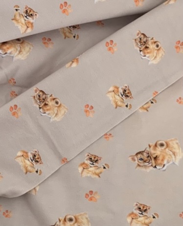 Tissu jersey de coton lionne et lionceau – Image 2