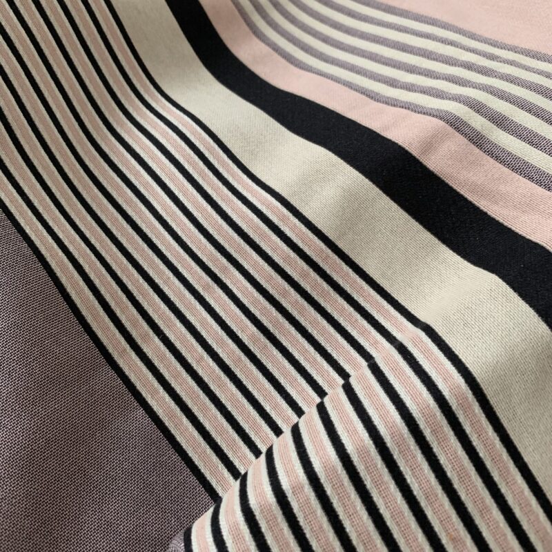 Tissu jacquard rayures grande largeur 260 cm
