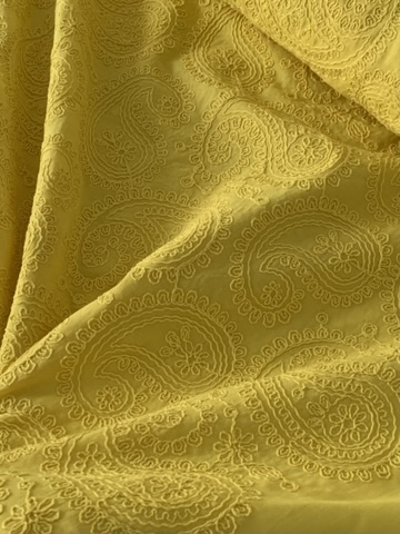 Tissu broderie anglaise jaune tournesol