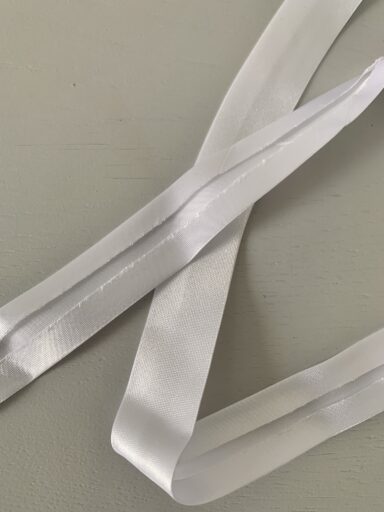 Biais satin 20mm blanc – Image 3