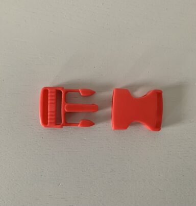 Boucle à coulisse plastique rouge 25mm – Image 2