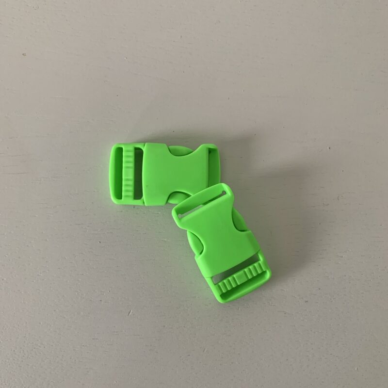 Boucle à coulisse plastique vert pomme 25mm