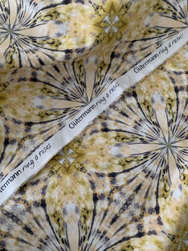 Tissu coton Gütermann rosace jaune – Image 2