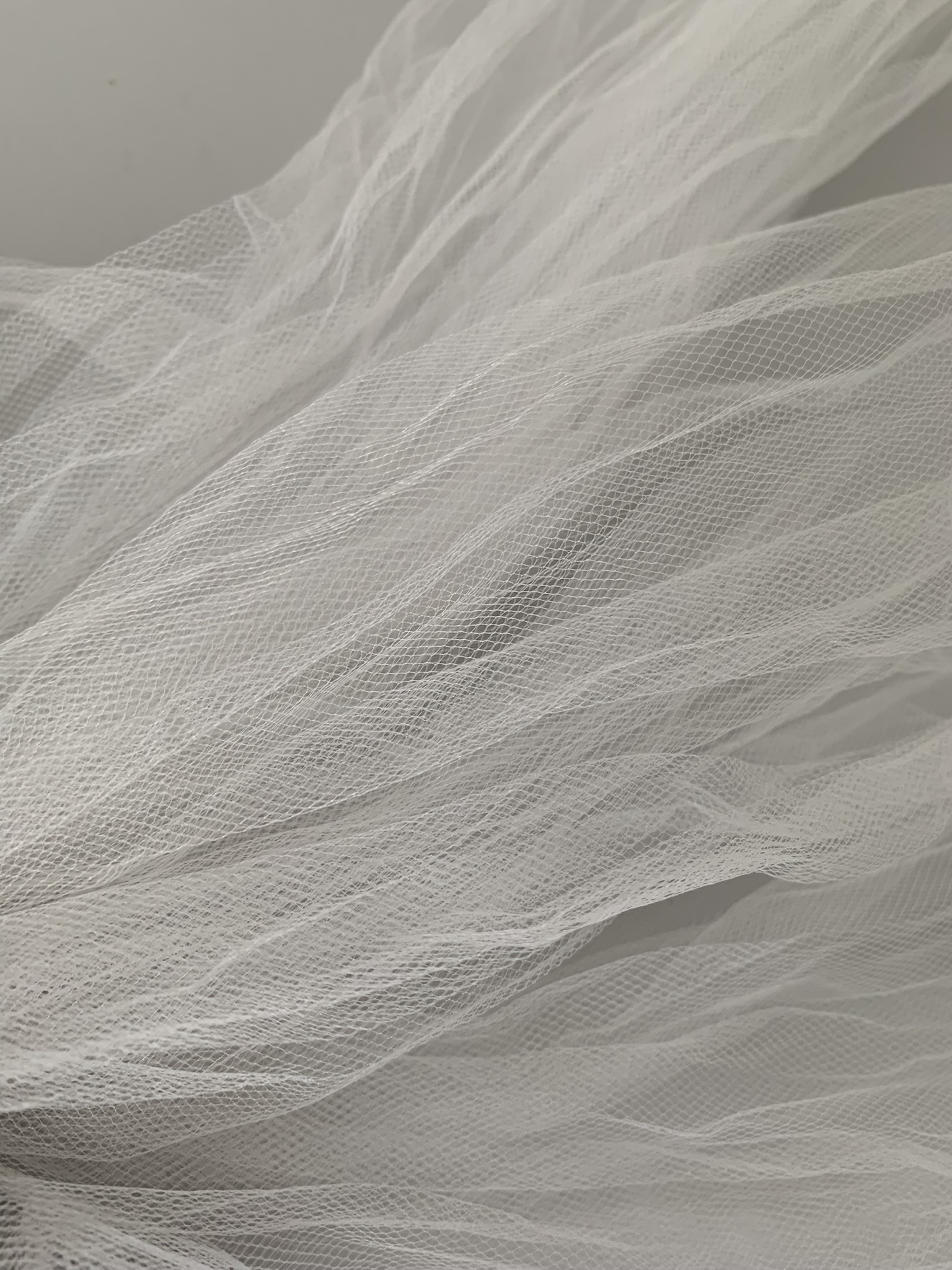Tissu tulle aérien blanc – Image 2