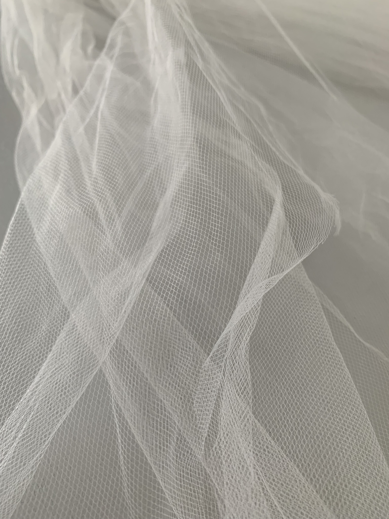 Tissu tulle aérien blanc – Image 4
