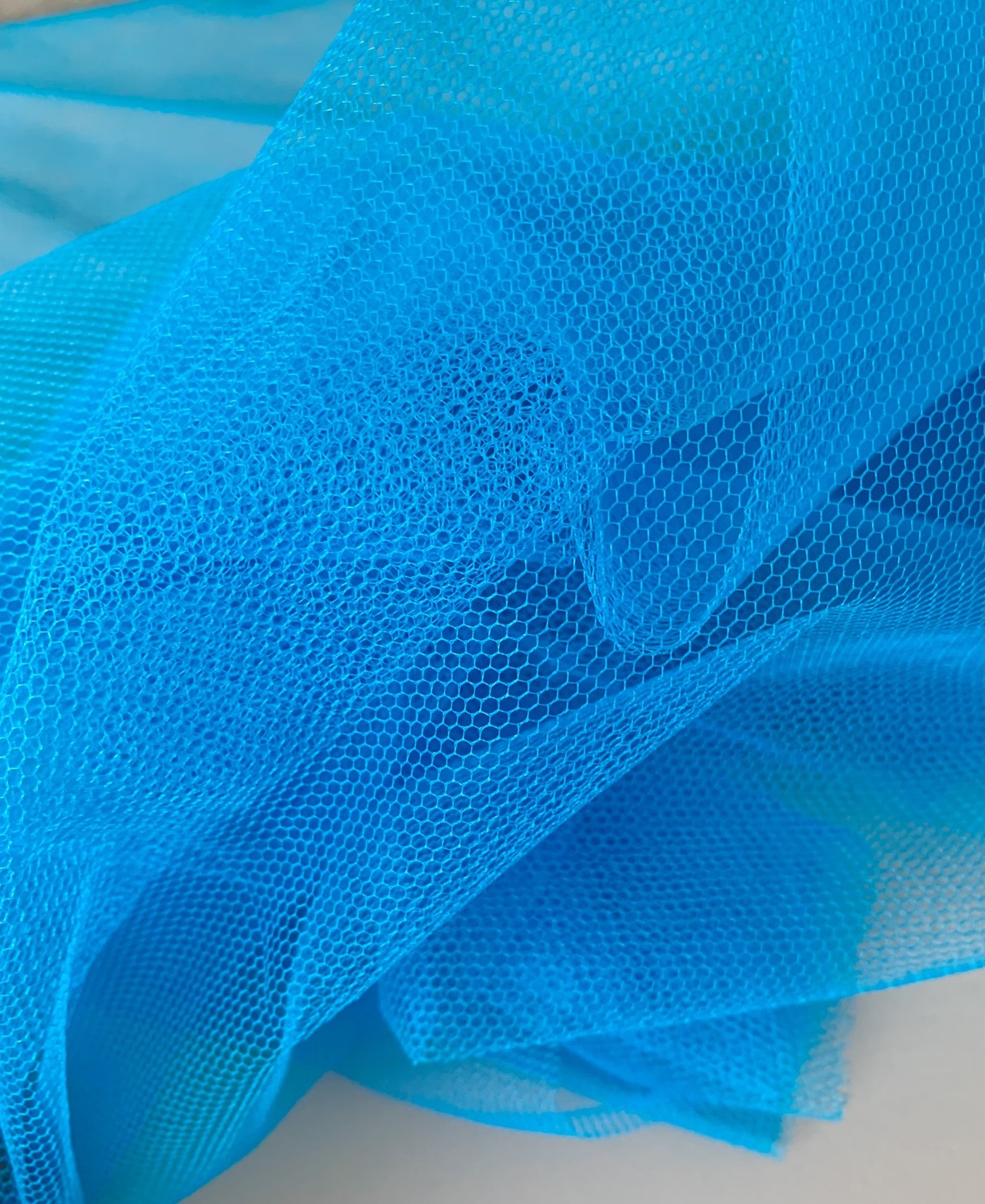Tissu tulle bleu turquoise