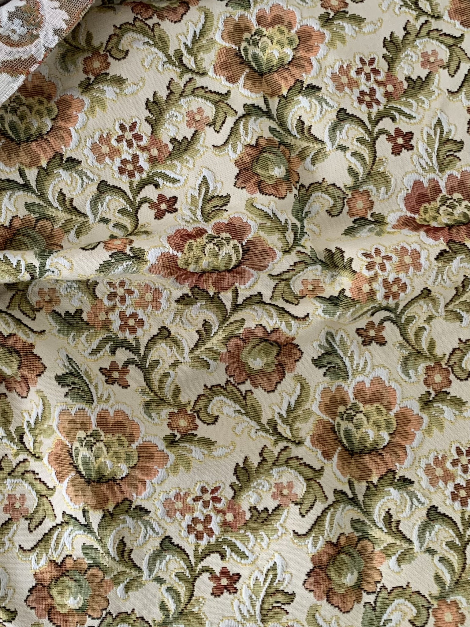 Tissu jacquard Gobelin motifs fleuris – Image 4