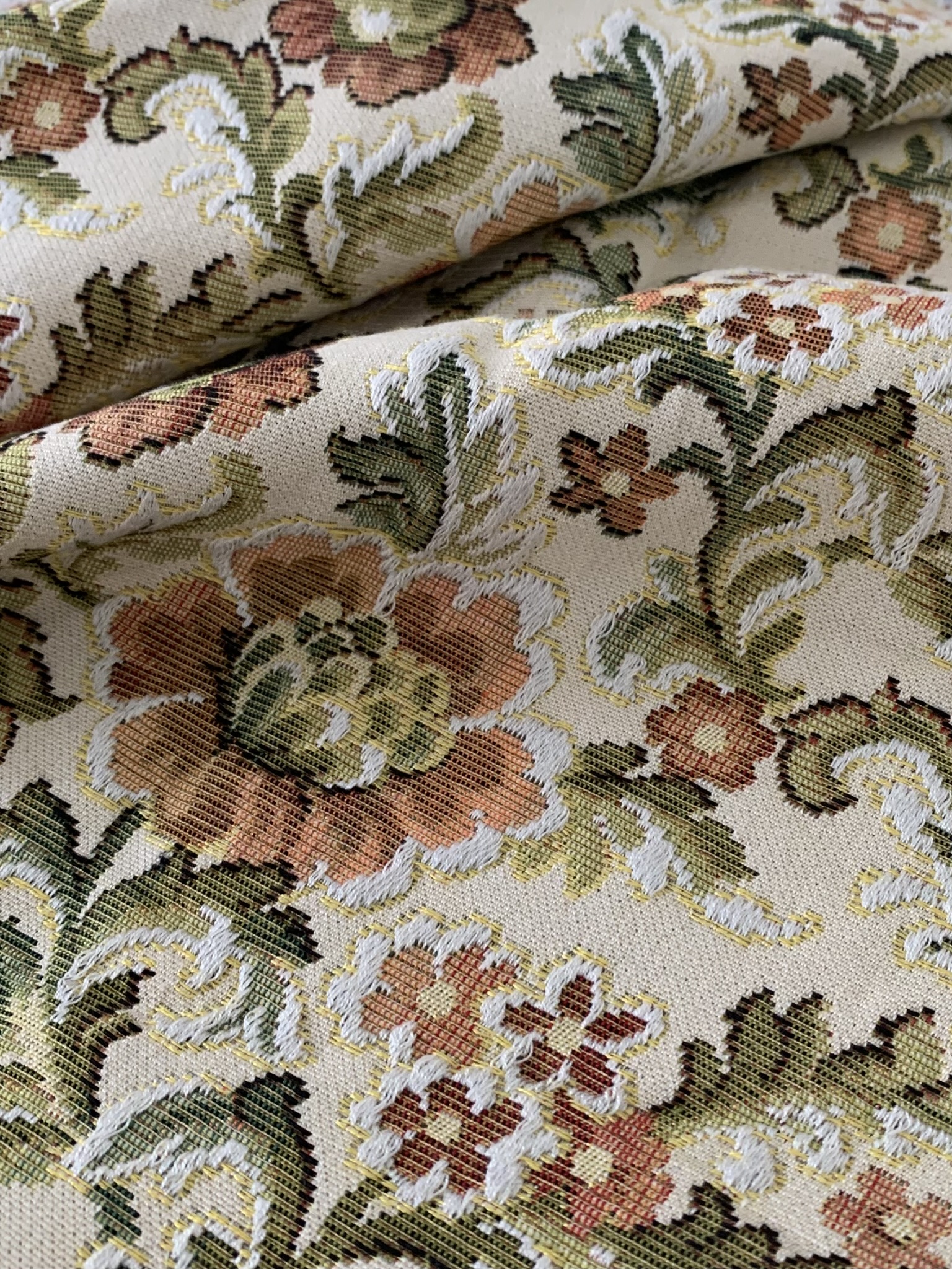 Tissu jacquard Gobelin motifs fleuris – Image 2
