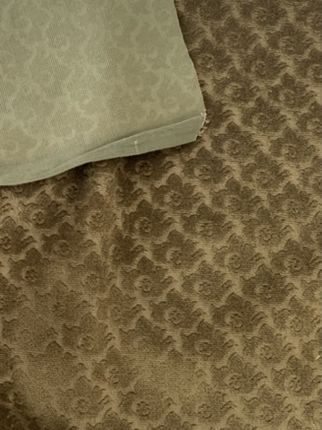 Tissu velours ameublement vert olive relief – Image 2