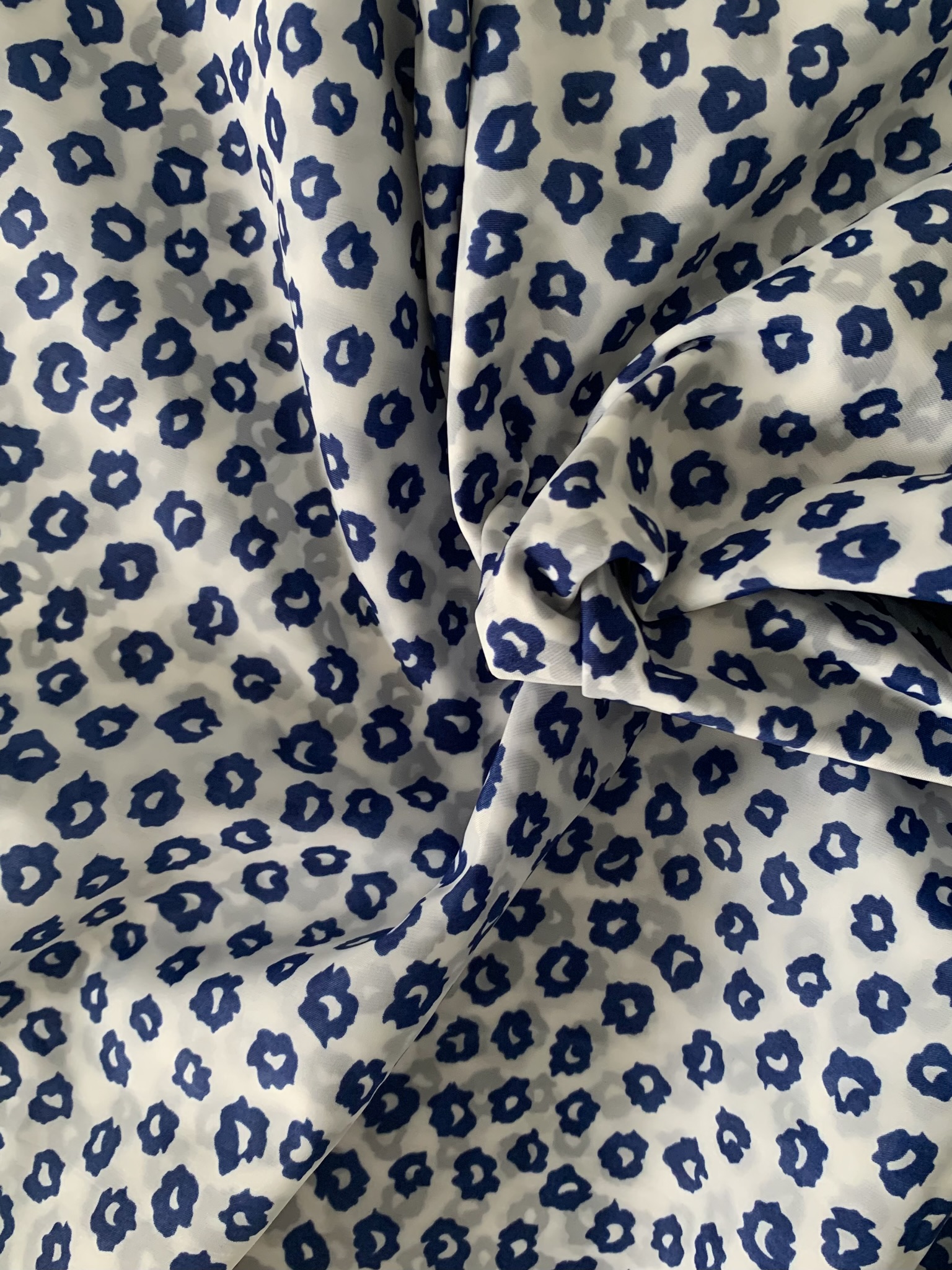 Tissu doublure polyester motif tacheté