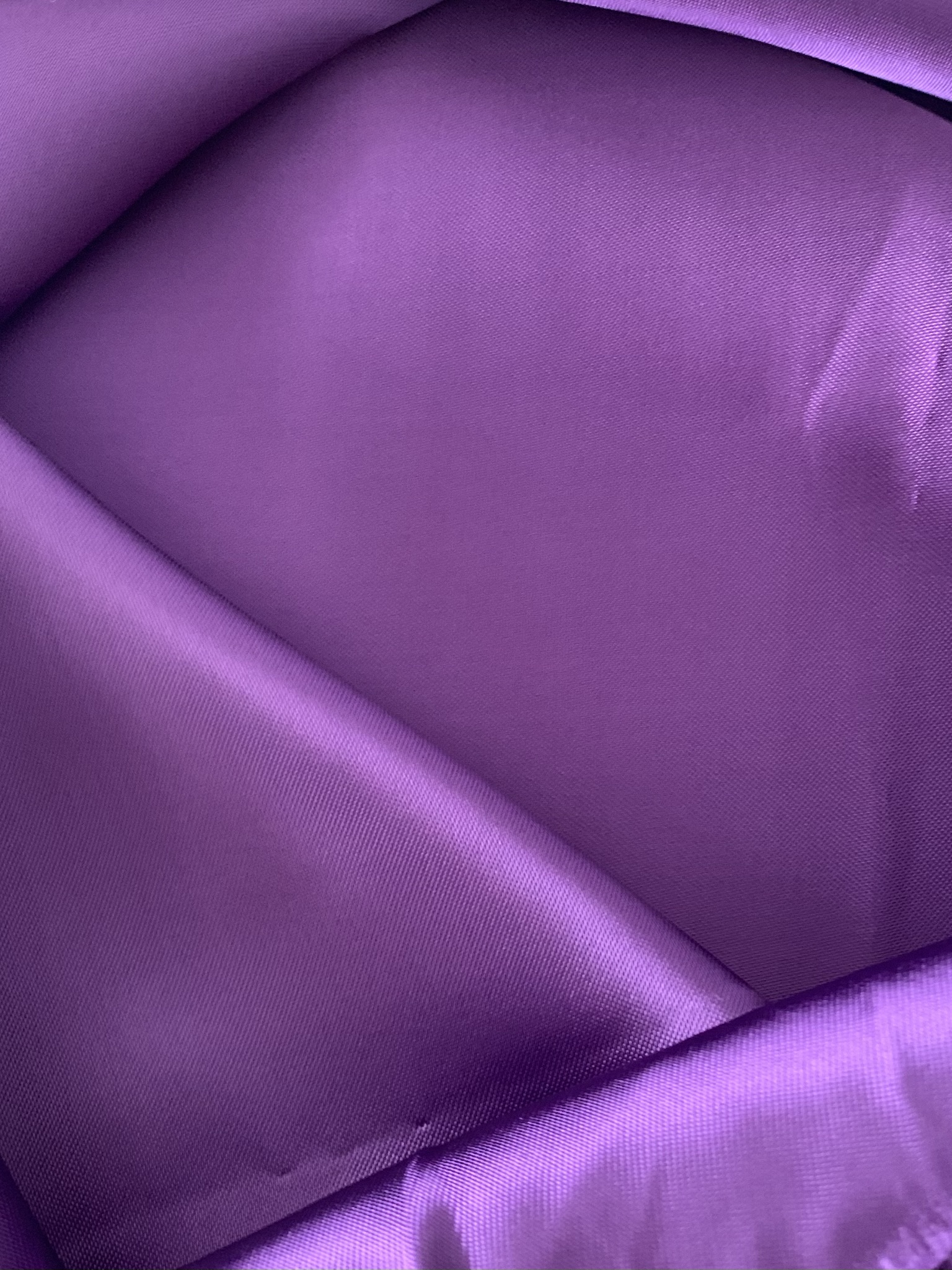 Tissu doublure satin coloris violet – Image 2