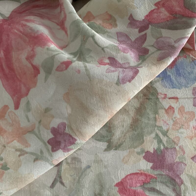 Tissu ameublement fleurs pastels