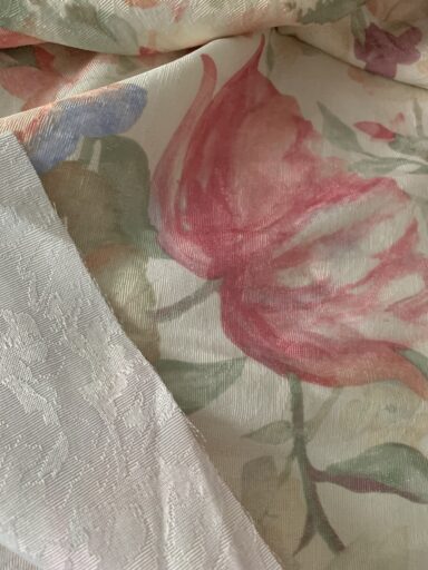 Tissu ameublement fleurs pastels – Image 4