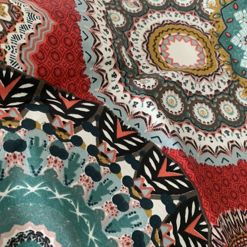 Tissu coton enduit mandala multicolore