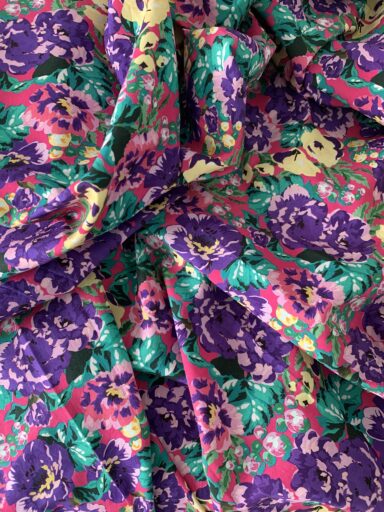 Tissu coton imprimé fleuri violet – Image 5