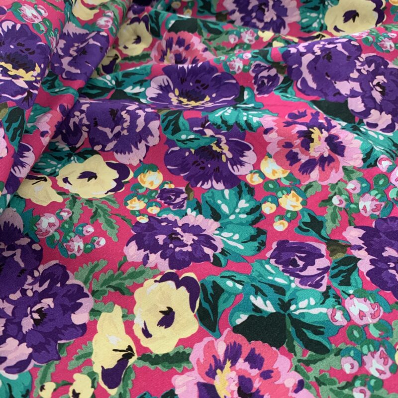 Tissu coton imprimé fleuri violet