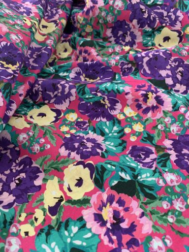 Tissu coton imprimé fleuri violet